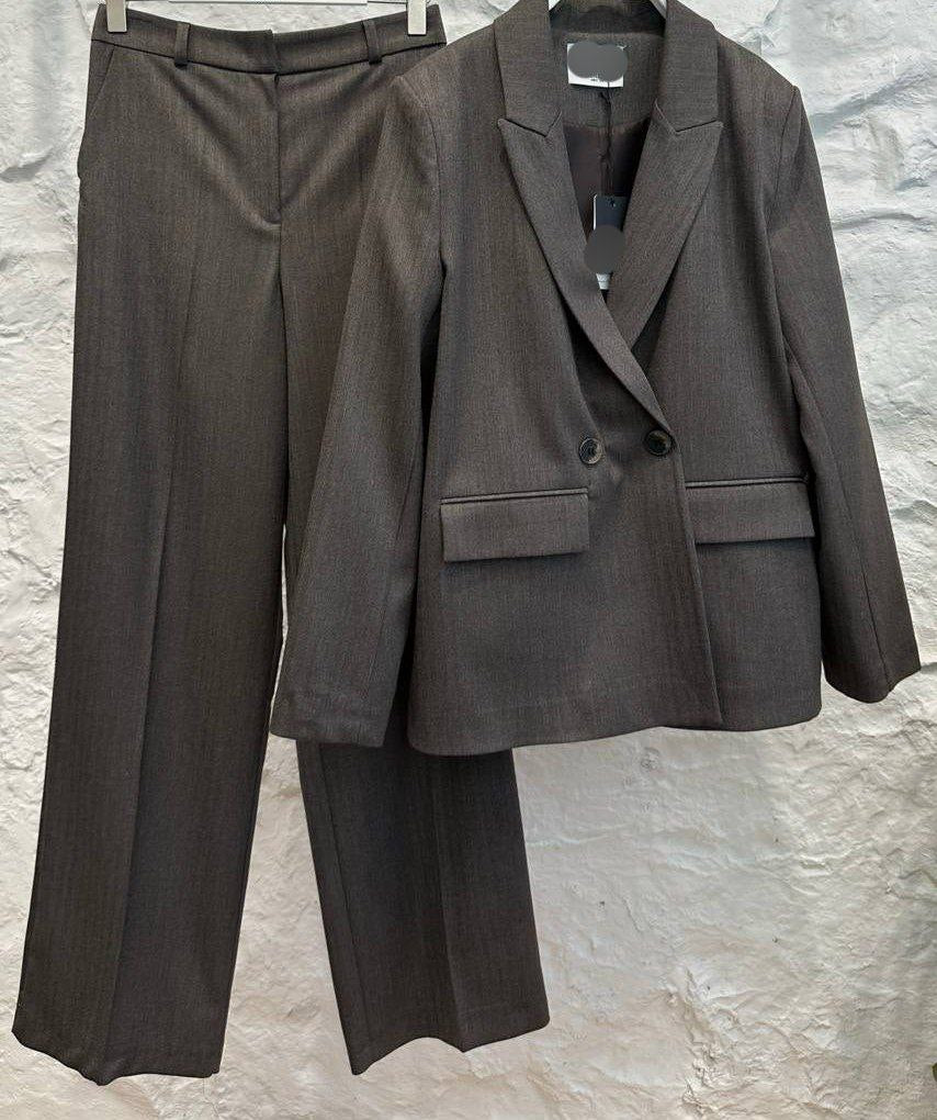 Ensemble tailleur